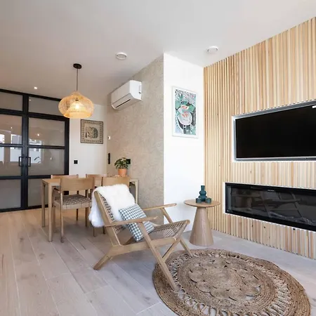 Lejlighedshotel Four Star - Badhuisstraat 6 *