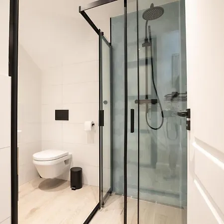 Four Star - Badhuisstraat 6
