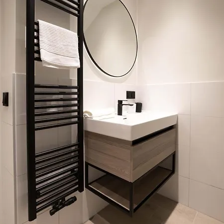 Lejlighedshotel Four Star - Badhuisstraat 6